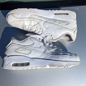Nike Air Max 90 Triple White Size 6Y